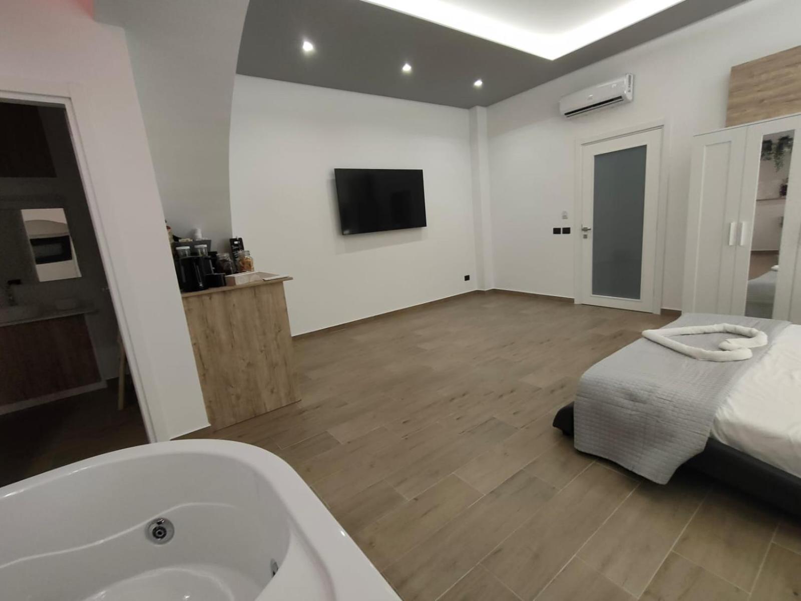 Catania Station Luxury Suite Exterior photo